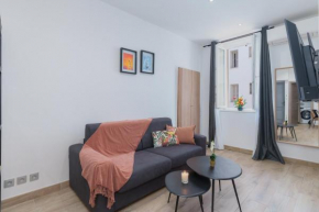 IMHOST -Cannes Centre Rue Hoche Palais - Croisette plage